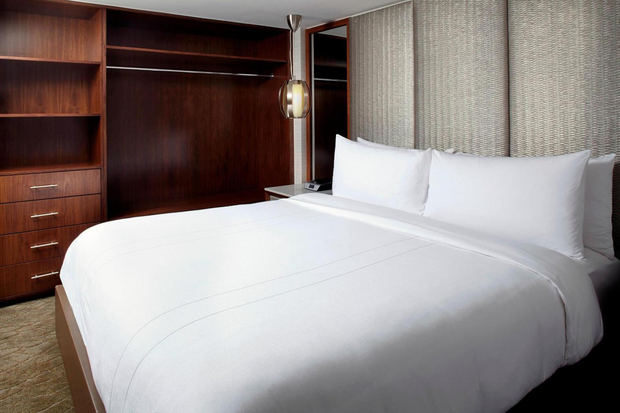 Raleigh Marriott Crabtree Valley Bagian luar foto